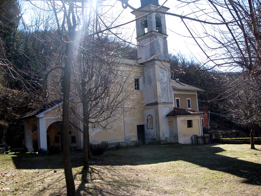 43 Wallfahrtskirche in Trezzina