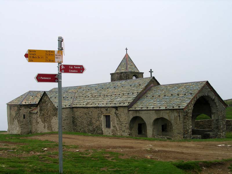 080 Kapelle San Lucio