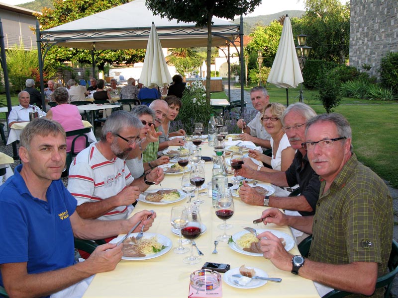 54 das verdiente und gute Nachtessen im Hotel Mimosa