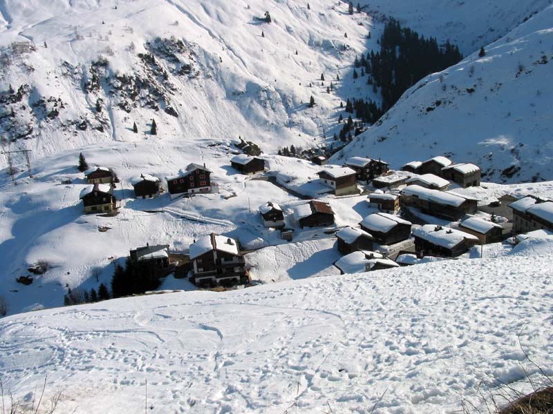 15_Tschamut_vom_Bahnhof