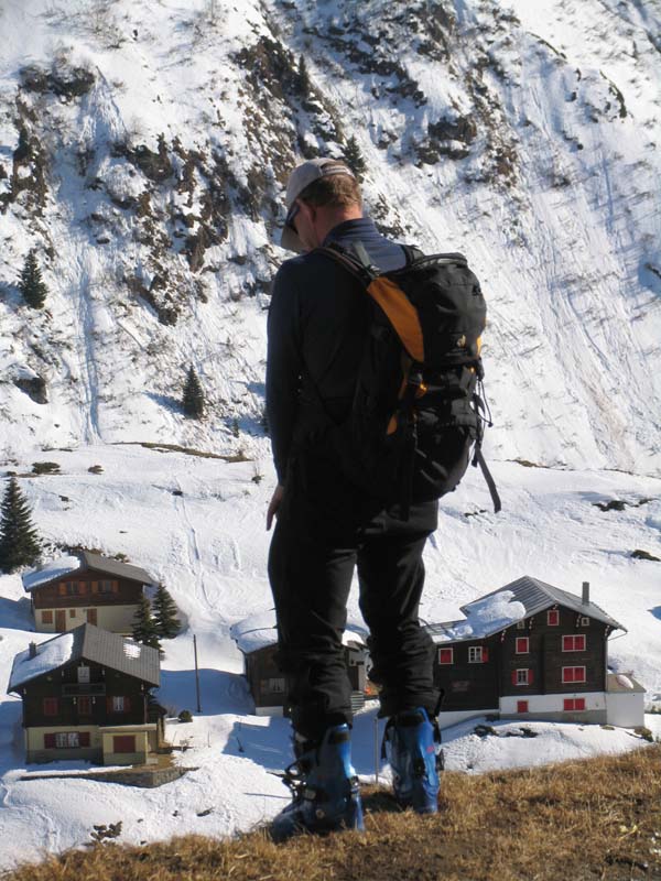 15b_von_oben_auf_die_kleinen_Leute