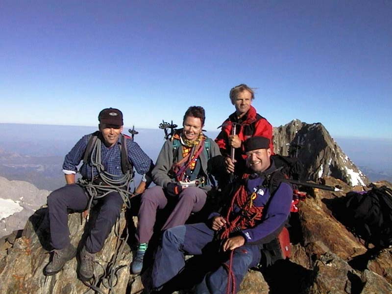35 auf dem Lauteraarhorn-Gipfel