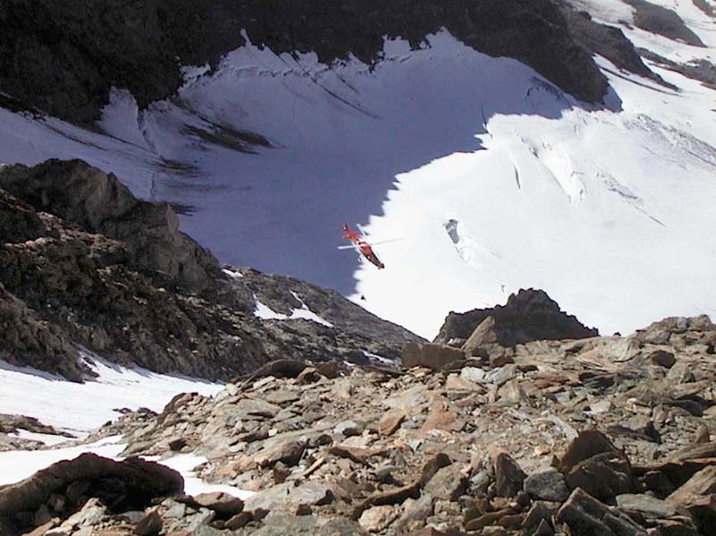 41 der Rega-Heli musste leider fuer eine andere Gruppe Hilfe bringen