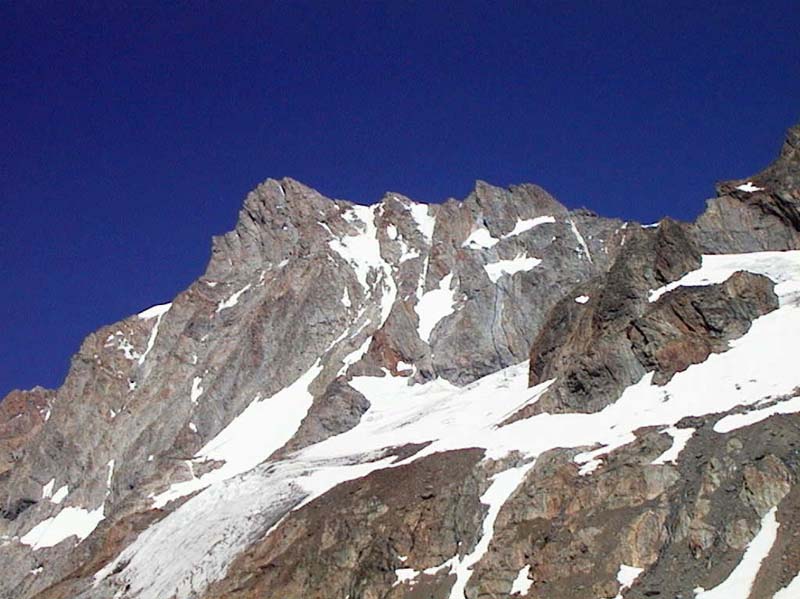 45 noch einen Blick auf das Lauteraarhorn