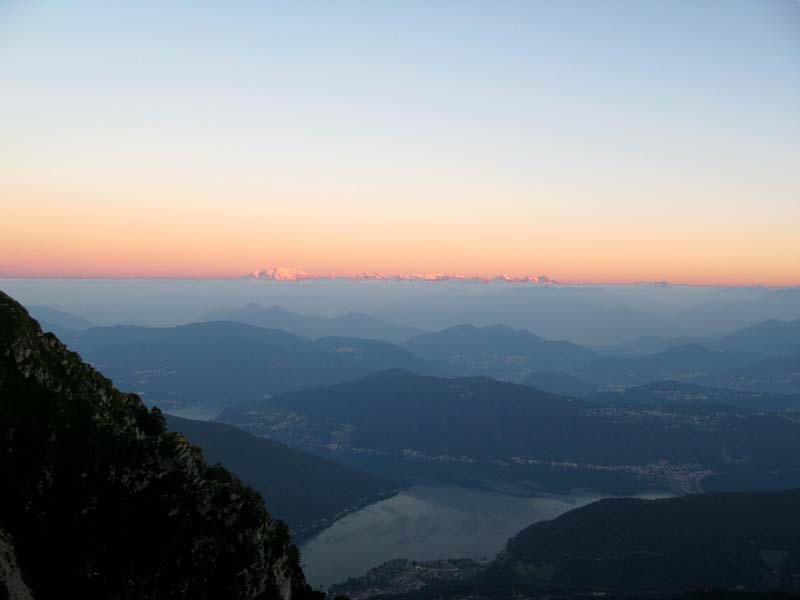 82 Sonnenaufgang auf dem Monte Generoso