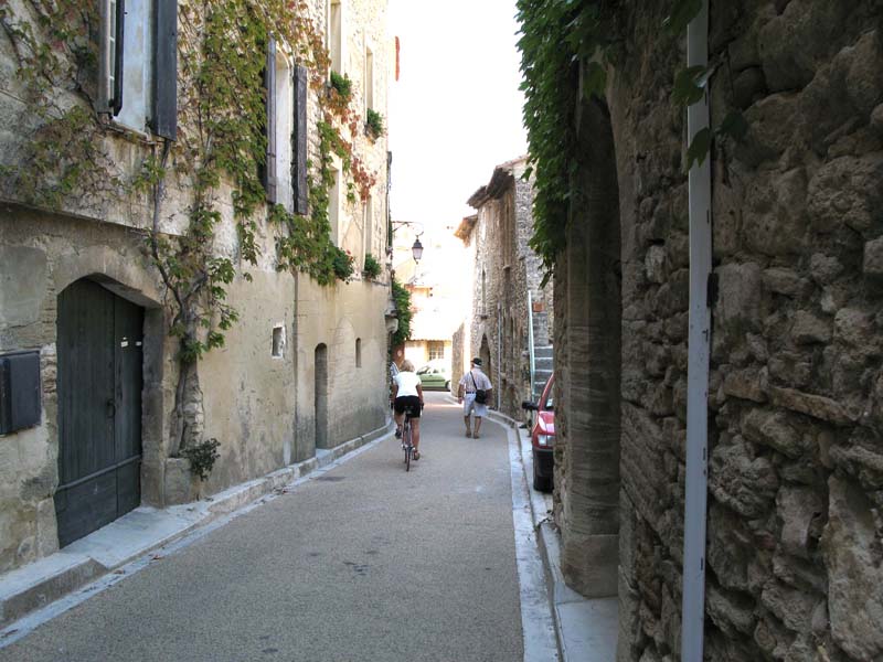33 in Venasques
